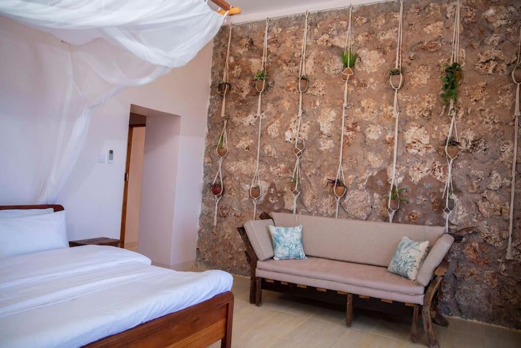 Kumekucha Ocean View * Dar es Salaam